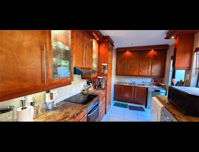 4 BEDROOM HOUSE FOR SALE IN PORT ZIMBALI